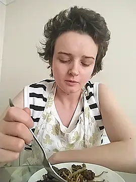 Amy01112 online show from May 9, 11:46 am