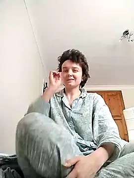 Amy01112 online show from May 18, 10:53 am