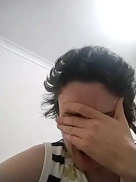 Amy01112 online show from May 9, 11:52 pm
