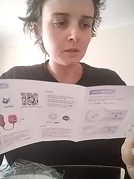 Amy01112 online show from April 25, 6:16 pm