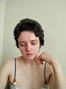 Amy01112 online show from May 24, 4:40 pm