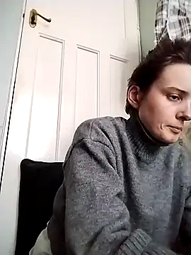 Amy01112 online show from March 18, 4:41 pm