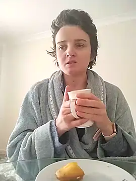 Amy01112 online show from April 26, 12:57 pm