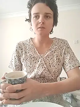 Amy01112 online show from April 28, 12:53 pm