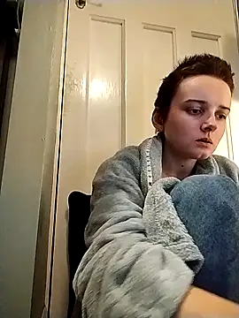 Amy01112 online show from February 6, 5:53 pm