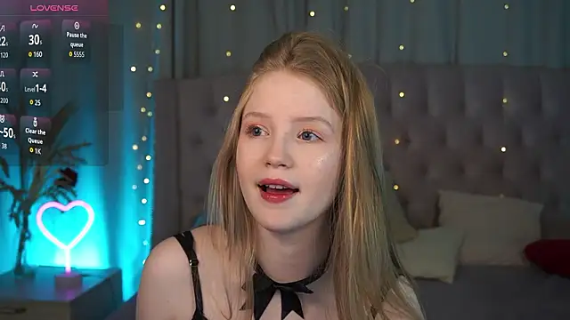 LilianHoward online show from February 1, 12:14 pm