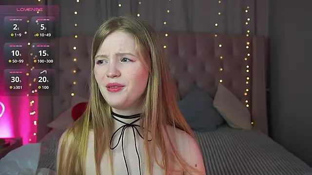 LilianHoward online show from February 7, 12:02 pm