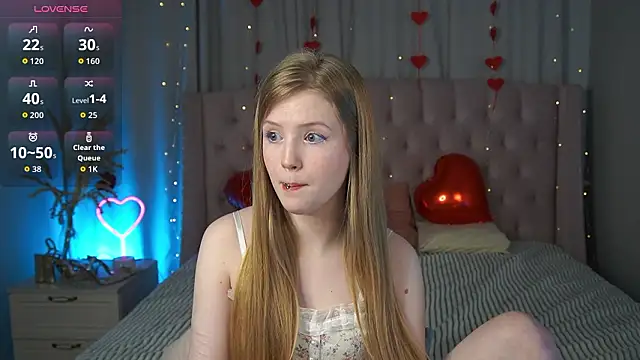 LilianHoward online show from February 8, 12:03 pm