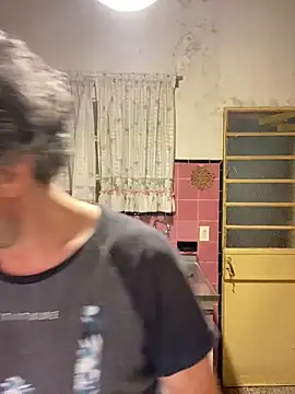 Snapshot of Petebulimia chatting on June 17, 3:28 am Petebulimia online show from June 17, 3:28 am