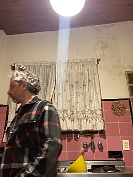 Snapshot of Petebulimia chatting on June 26, 1:33 am Petebulimia online show from June 26, 1:33 am