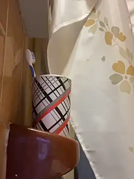 Petebulimia online show from February 4, 7:09 pm