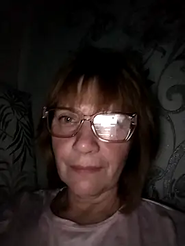 MichelleLove48 online show from April 14, 7:30 pm