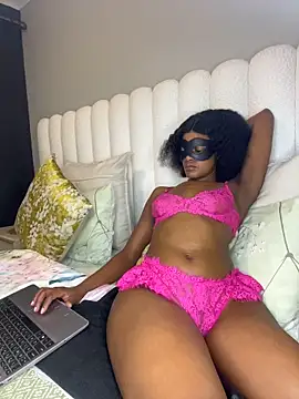 Fancy Face28 online show from April 19, 6:10 pm