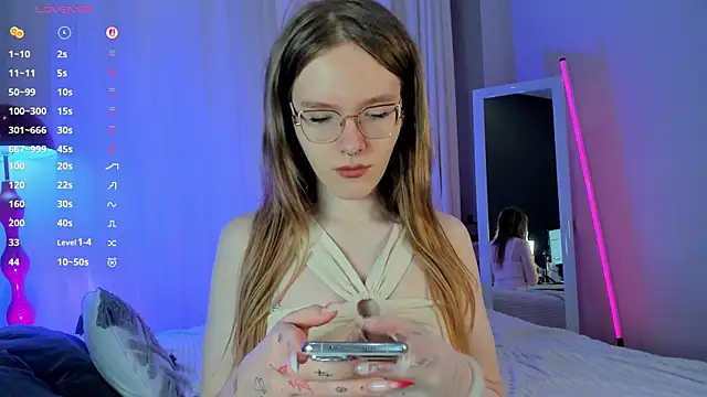 AnGee  online show from June 2, 12:49 pm