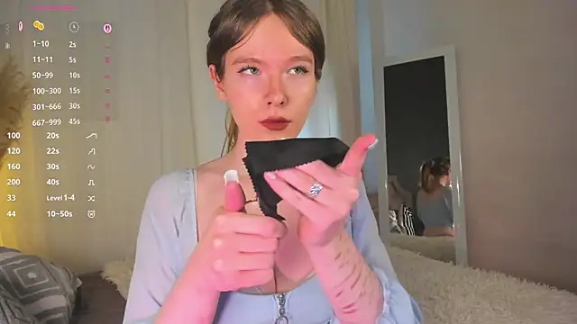 AnGee  online show from April 13, 4:33 pm