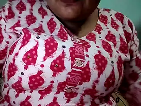 Snapshot of its_me_anjuu chatting on December 17, 2:00 pm its me anjuu online show from December 17, 2:00 pm