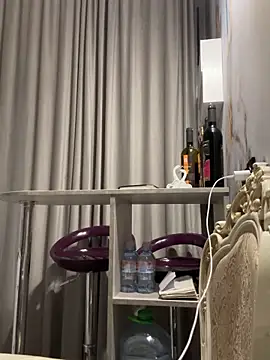 zetrx300 online show from December 18, 6:12 pm