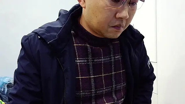 tudou9899 online show from January 15, 3:48 pm