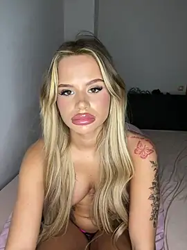 Danielaa 2005 online show from February 3, 5:07 pm