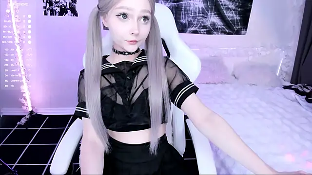 lyric4 online show from February 26, 7:47 pm