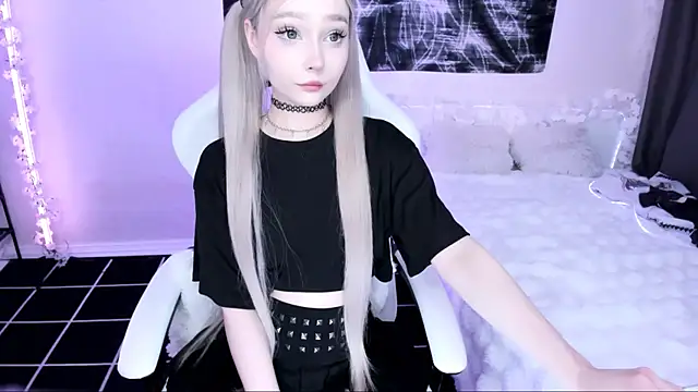 lyric4 online show from June 17, 11:58 pm