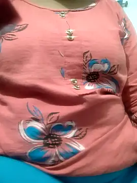 Snapshot of Lahari_23 chatting on December 15, 7:03 am Lahari 23 online show from December 15, 7:03 am