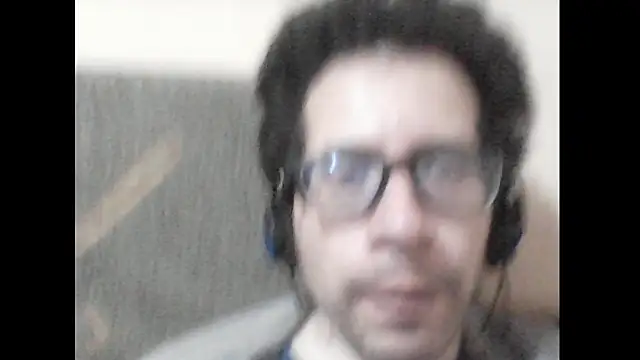 TonyoGuerrero online show from December 2, 6:31 pm