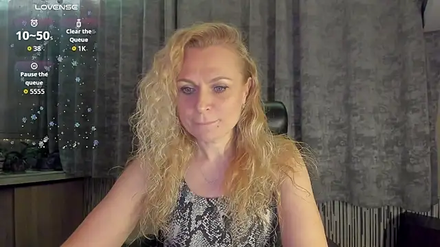 LanaLight x online show from March 3, 5:09 pm