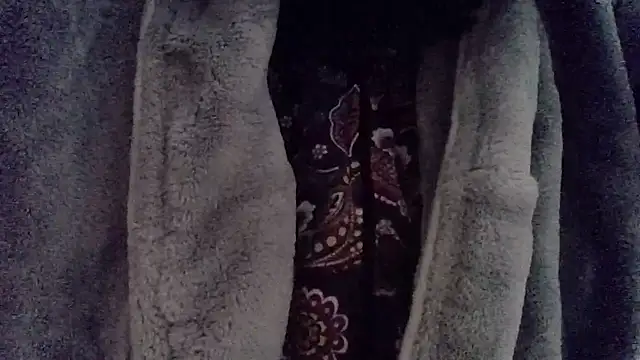 gatitachula93 online show from December 5, 12:26 pm