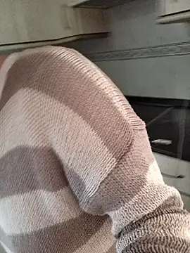 gatitachula93 online show from February 24, 1:45 pm