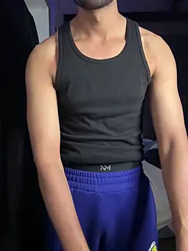 fitboy xxx online show from December 17, 7:41 pm