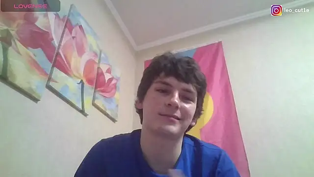 leo cutie online show from May 7, 11:30 pm