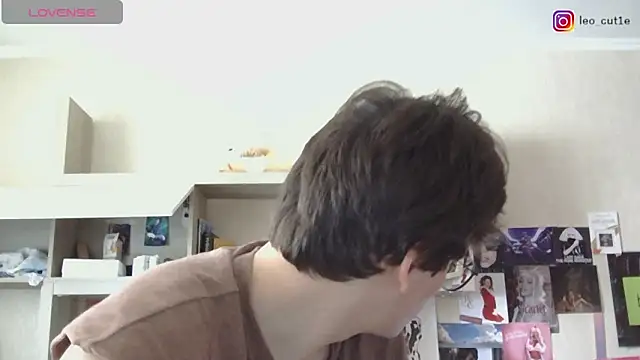 leo cutie online show from May 16, 7:18 am