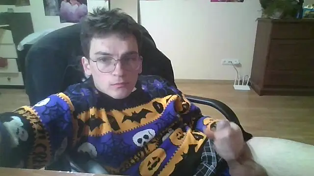 leo cutie online show from February 22, 10:33 pm