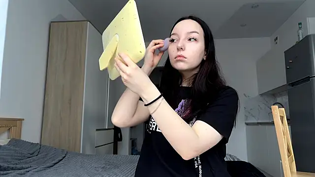 WhiteNoiseJoy online show from December 3, 6:25 am