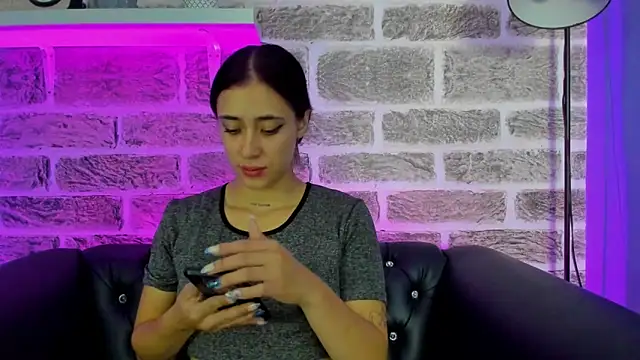 Ariana collinss online show from May 15, 2:15 pm
