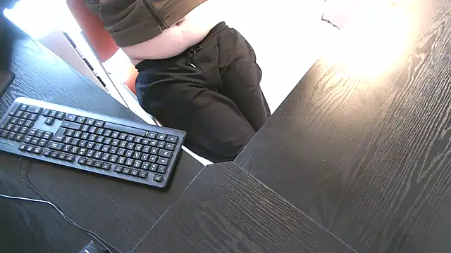 TRESBONNEBITE online show from December 21, 2:08 pm