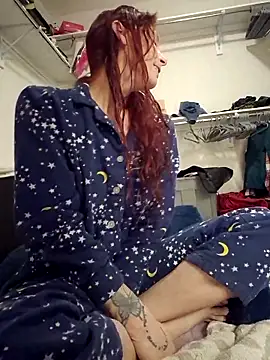 poleslut69 online show from March 8, 2:04 am