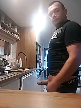 adiadi3131 online show from December 4, 8:35 am