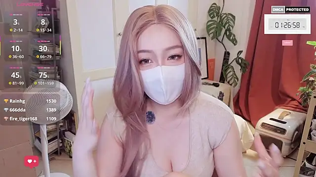 nayomi 34f online show from June 18, 5:28 am
