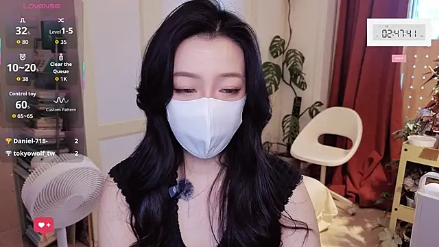 nayomi 34f online show from May 5, 6:49 am