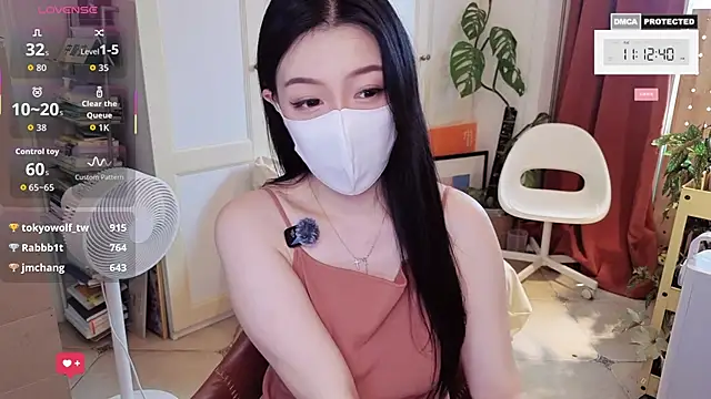 nayomi 34f online show from May 12, 3:14 am
