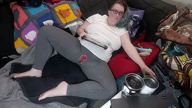 SugarTsunami online show from April 19, 1:39 am