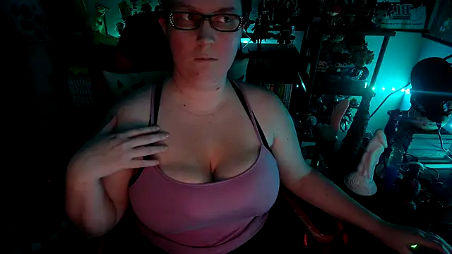 Snapshot of SugarTsunami chatting on January 18, 12:14 am SugarTsunami online show from January 18, 12:14 am