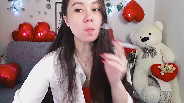 AlinaEleven online show from May 9, 4:05 am