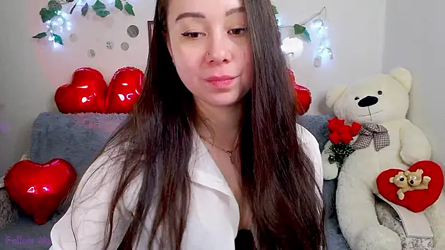 Snapshot of AlinaEleven chatting on March 13, 11:43 pm AlinaEleven online show from March 13, 11:43 pm