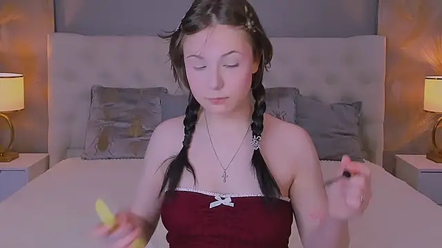 YONA WINK online show from March 15, 8:38 pm