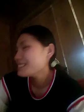 Hilary-123 online show from April 17, 1:08 am