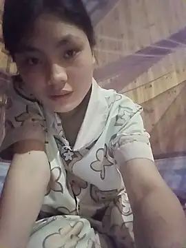 Hilary-123 online show from May 17, 2:39 pm