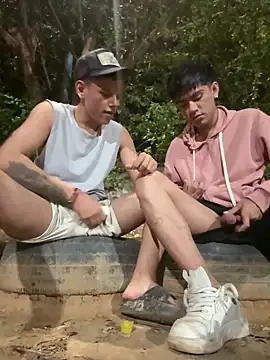 Snapshot of Latin_boys79 chatting on January 6, 6:17 am Latin boys79 online show from January 6, 6:17 am